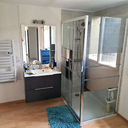 Villa Avec Piscine A *
