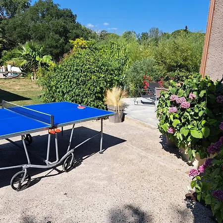Avec Piscine A *